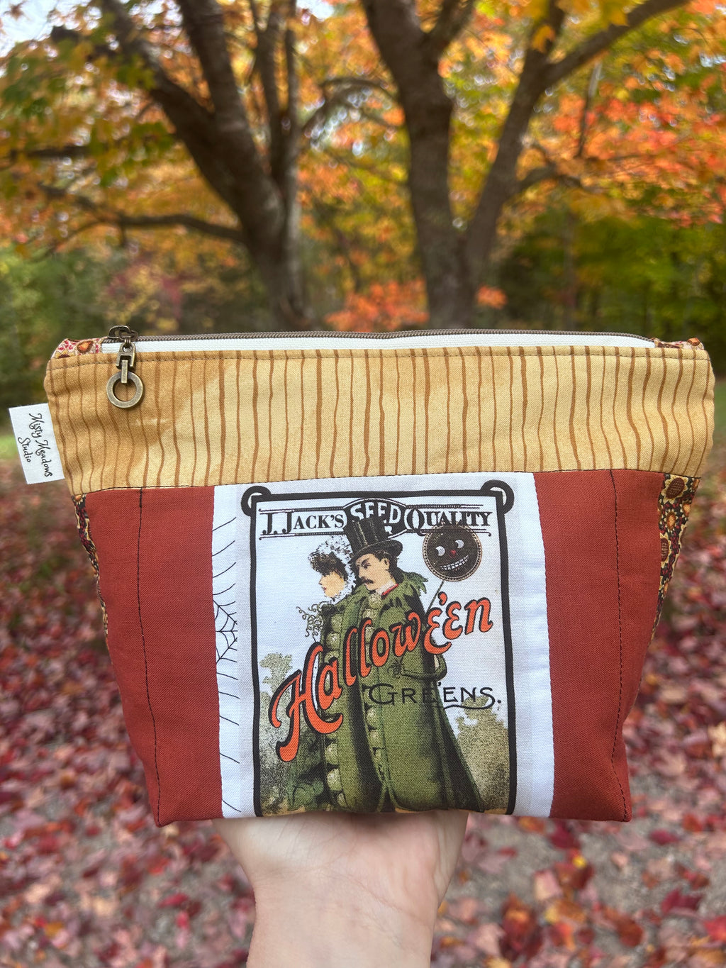 Quilted zipper pouch